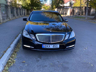 Mercedes E-Class foto 2