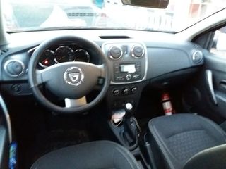 Dacia Sandero foto 2