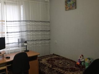 Se vinde apartament in rn.Telenesti s.Brinzenii Noi foto 9