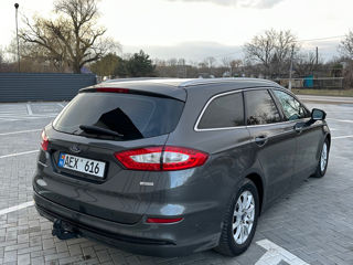 Ford Mondeo foto 4