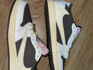 Air Jordan 1 Retro Low OG SP "Travis Scott - Reverse Mocha" foto 2