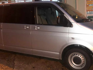 Volkswagen T5 foto 4