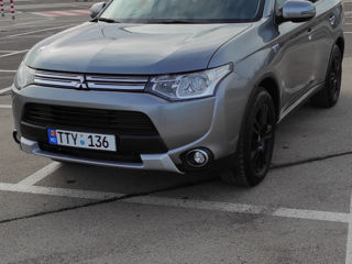 Mitsubishi Outlander foto 7