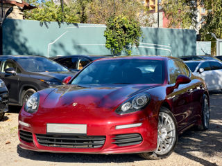 Porsche Panamera foto 2