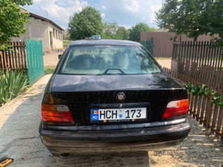 BMW 3 Series foto 2