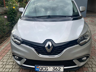 Renault Grand Scenic foto 2