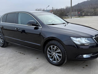 Skoda Superb foto 4