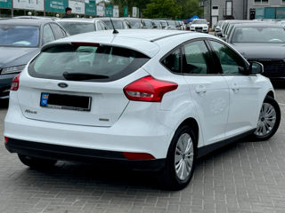 Ford Focus фото 3