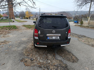 Nissan Pathfinder foto 9