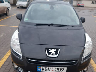 Peugeot 5008 foto 9