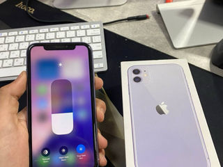 iPhone 11 64gb отличное состояние!! foto 2