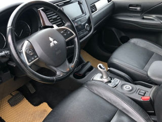 Mitsubishi Outlander foto 5