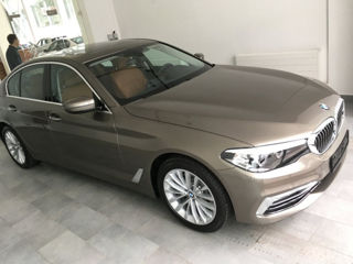 BMW 5 Series foto 7