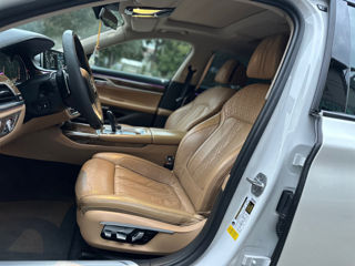 BMW 7 Series foto 11