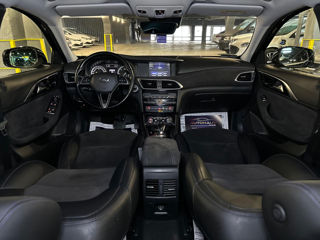 Infiniti QX30 foto 10