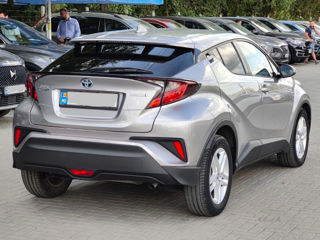 Toyota C-HR foto 3