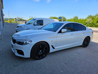 BMW 5 Series foto 9