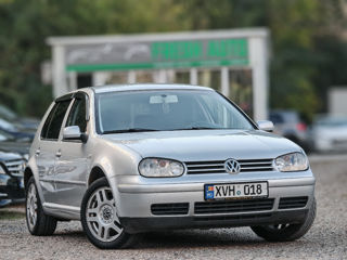 Volkswagen Golf foto 1