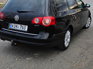 Volkswagen Passat foto 3