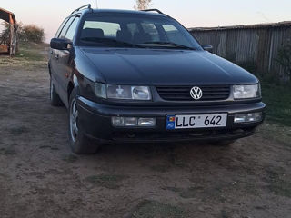 Volkswagen Passat foto 2