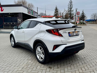 Toyota C-HR foto 6