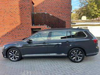 Volkswagen Passat foto 3