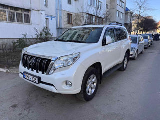 Toyota Land Cruiser Prado foto 2