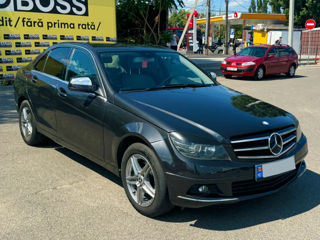 Mercedes C-Class foto 3