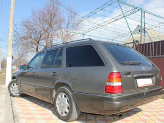 Mercedes E-Class foto 6