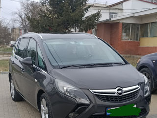 Opel Zafira foto 2