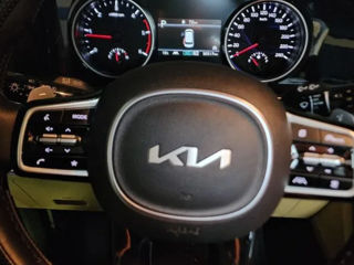 KIA Carnival foto 13