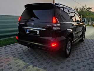 Toyota Land Cruiser Prado foto 3