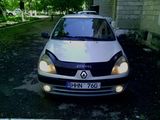 Renault Clio foto 1