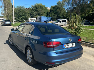 Volkswagen Jetta foto 5