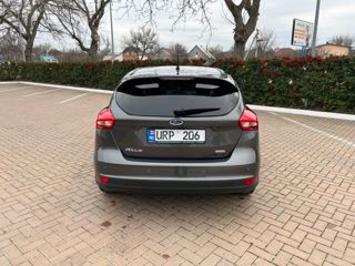 Ford Focus foto 6