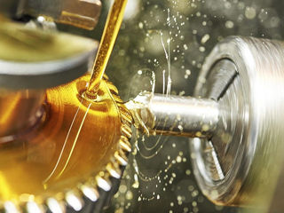 Гидравлическое масло, моторное масло, трансмиссионное масло foto 6