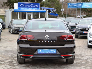 Volkswagen Passat foto 16