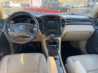 Toyota Highlander foto 9