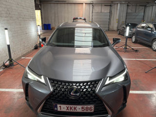 Lexus UX foto 2