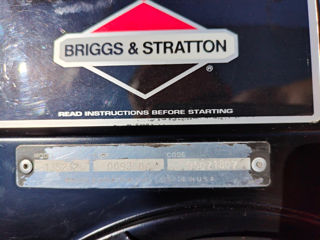 Briggs and stratton Made in U S A. 2 kW. foto 2
