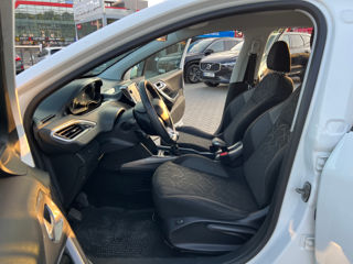 Peugeot 2008 фото 6