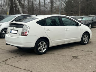 Toyota Prius foto 3