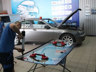 Geamuri auto.Instalare.Parbriz, laterale, lunete. Установка. Автостекло лобовое, боковое, заднее foto 2