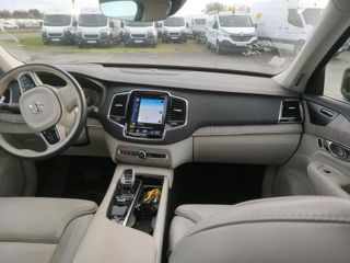 Volvo XC90 foto 10