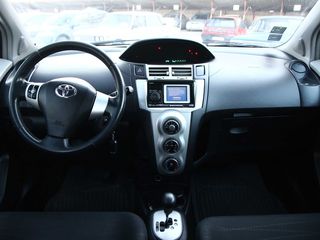 Toyota Yaris foto 5