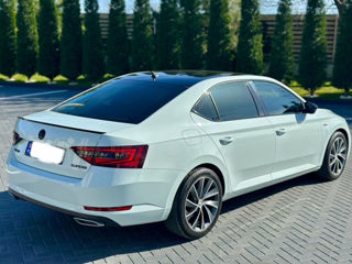 Skoda Superb foto 3