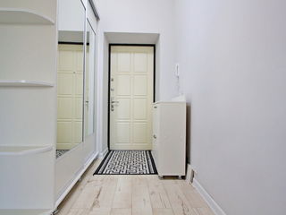 Apartament exclusiv, 2odăi, 80 m2, et.3/4, curte privată, design individual, Botanica! foto 6