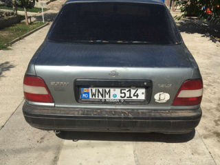 Nissan Sunny foto 2