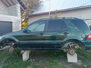 Mercedes ML270 dezmembrare foto 2