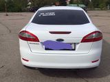 Ford Mondeo foto 2